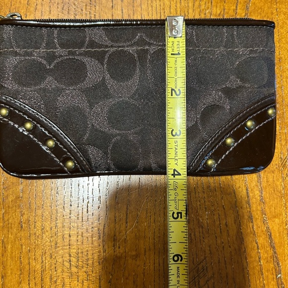 Coach Signature C Elegant Brown Wristlet with Gold Studs EUC! - Picture 12 of 12